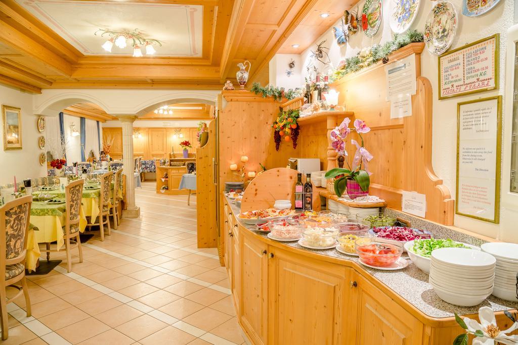 Albergo Genzianella Rocca Pietore Exteriér fotografie